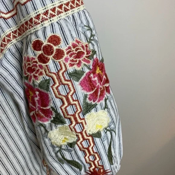 Floral Embroidered Cotton Bubble Sleeve Bohemian Tassel Striped Women's Top Sz M - Picture 6 of 9
